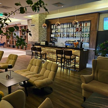 Glorius Hotel Veles Ngoại thất bức ảnh