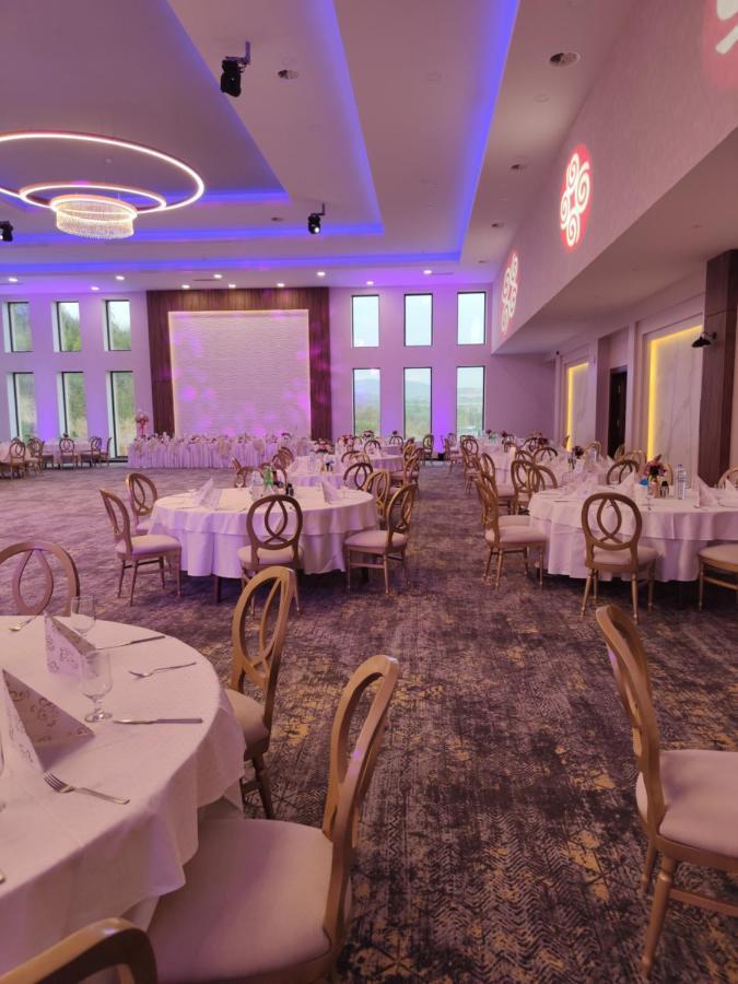 Glorius Hotel Veles Ngoại thất bức ảnh